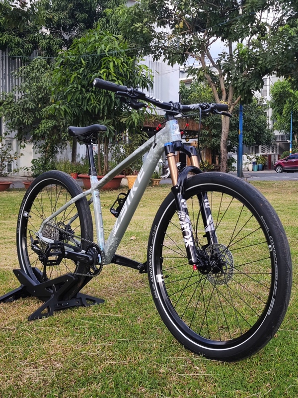 Xe Đap MTB Zbike Custom Màu Xám Galaxy - Group Shimano 12s( Anh Thanh KH8248215)