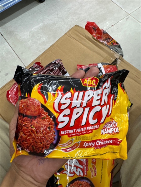 Mì Trộn Abc Super Spicy Vị Gà Cay 80G
