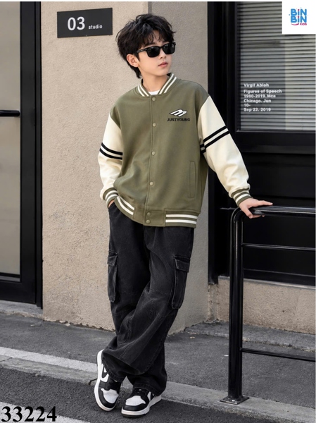 33224-Áo bomber rêu Justyoung