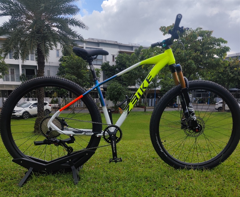 Xe Đạp MTB Zbike Custom màu Zbike team - gearX ( Đinh Văn Giáp KH8248224)