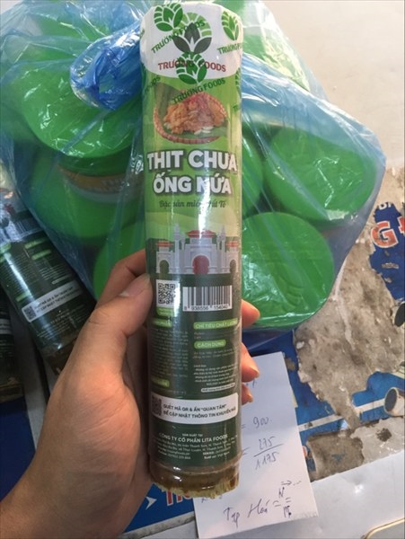 Thịt chua ống nứa