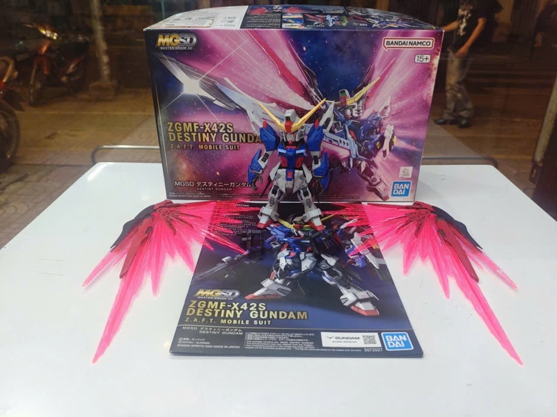 Mua bán (2ND-CÓ TT) MGSD ZGMF-X42S DESTINY GUNDAM