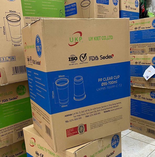 SỈ 1000 LY NHỰA TRƠN PP 95 - 700ML (T)