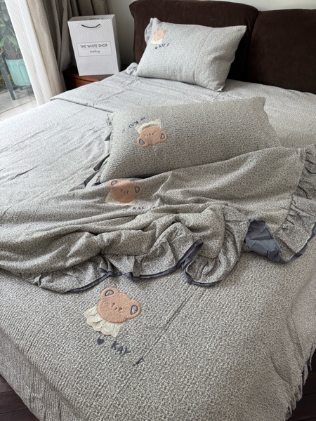 Bộ ga “Gấu bông Kay” | 100% Cotton - Hoa nhí Vintage - YH17.2