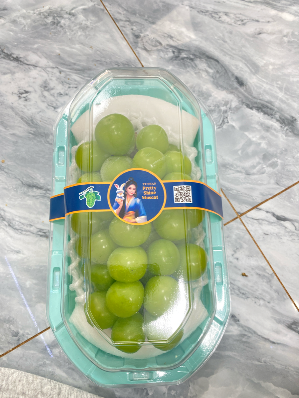 Nho Mẫu Đơn Hộp Vip