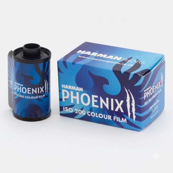 Phim âm bản màu dạng cuộn Harman Phoenix II 200 135-36