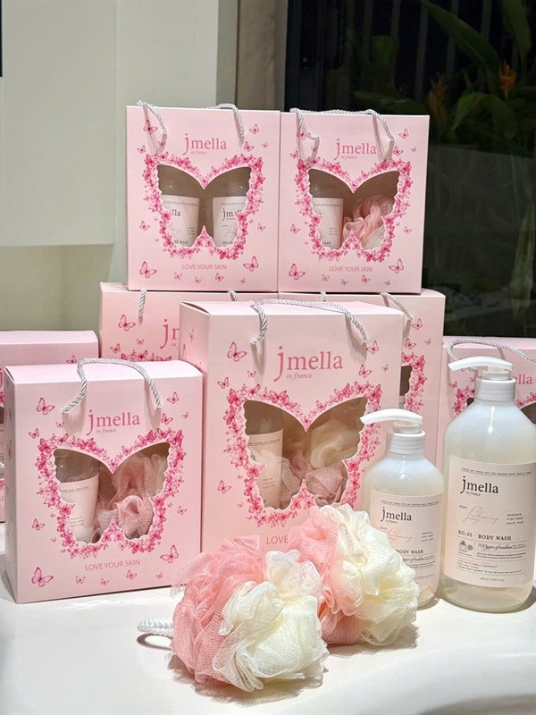 Set quà 20/10 sữa tắm Jmella 500ml cánh bướm