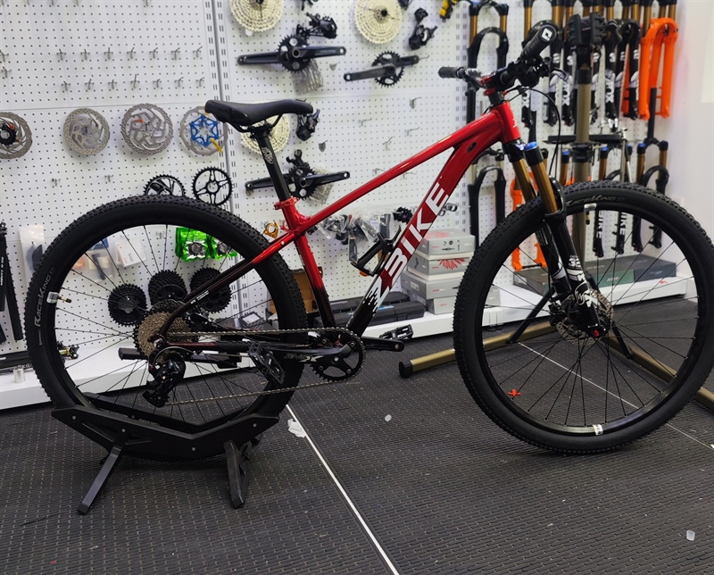 Xe Đạp MTB ZBIKE Custom màu Đỏ - group gearX (KH8248239 Trần Thành)