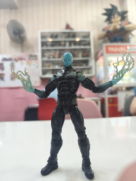 Mua bán (NOBOX) MARVEL LEGENDS ELECTRO