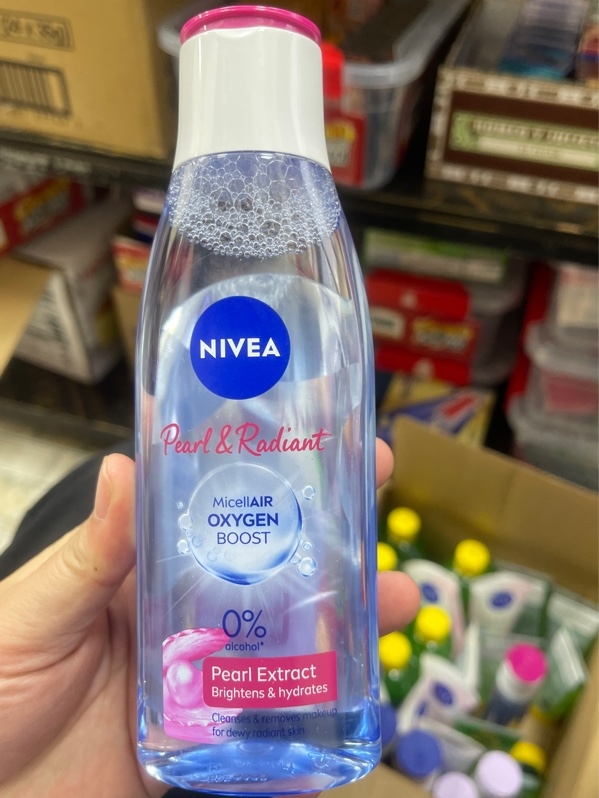 Nước tẩy trang ngọc nivea ngọc trai 200ml