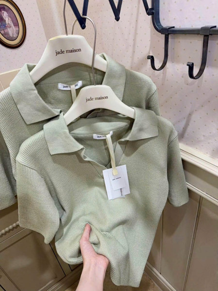 Áo polo len cổ V xanh matcha ( Xanh bơ )