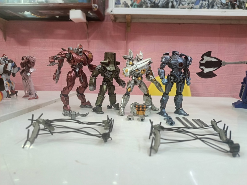 Mua bán (2ND NO BOX) MODEL KIT SET PACIFIC RIM