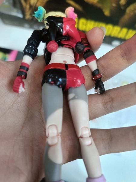 Mua bán MÔ HÌNH REVOLTECH HARLEY QUINN SS ISEKAI VER (2ND)
