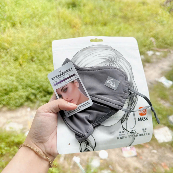 Khẩu trang UV