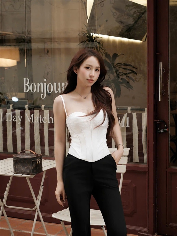 UNITY TOP
