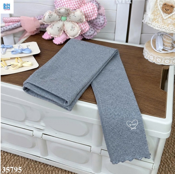 35795-Quần legging tim đính cườm xám nhạt