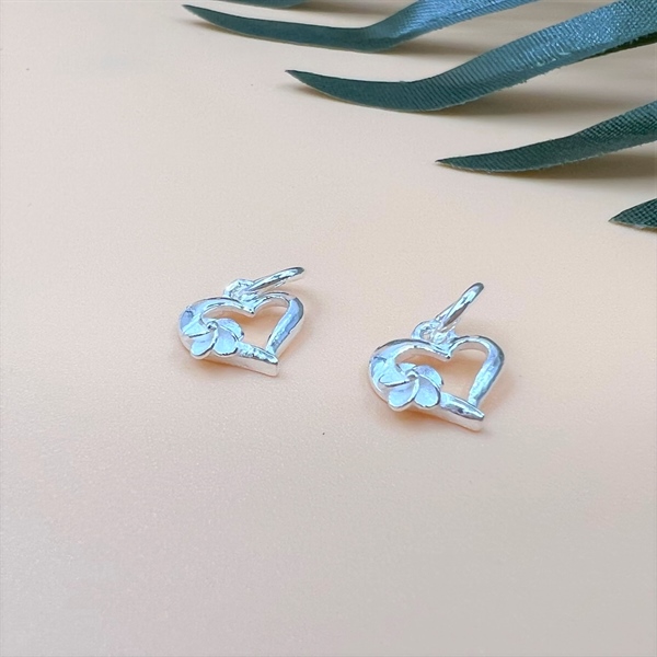 Móc treo trái tim đính hoa CB820