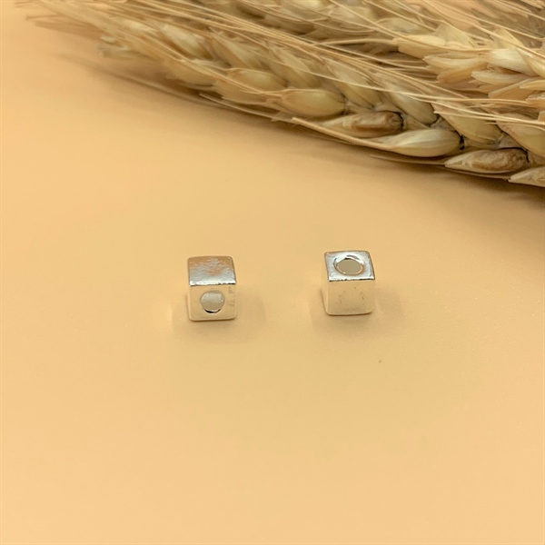 Nối hình vuông trơn CB680