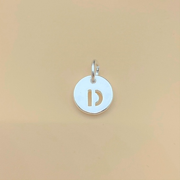 Móc treo chữ cái hình tròn - Chữ D