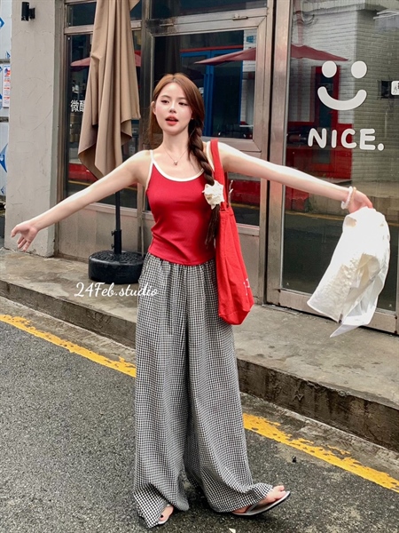 [An Hưng] Set áo hai dây đỏ kèm quần kẻ dáng xuông