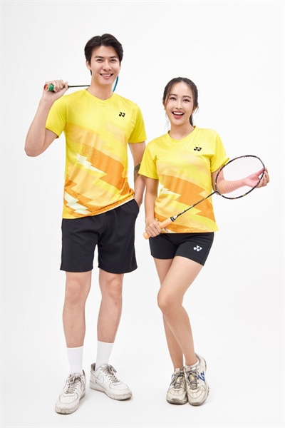 ÁO NAM CỔ TRÒN VÀNG CAM L