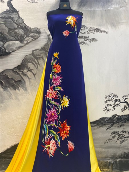 Áo xanh tím thêu tay