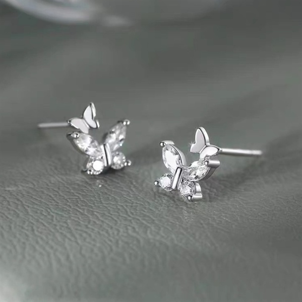BUTTERFLY EARRINGS