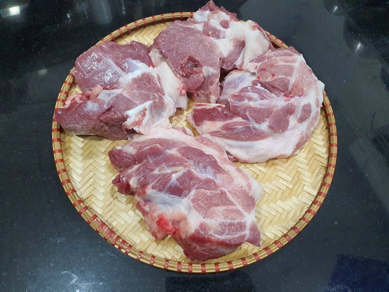 Thịt Nạc Vai Giòn Lợn Thảo Quế