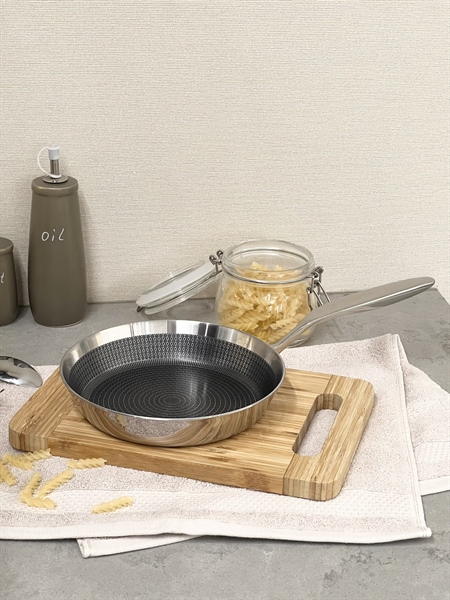 Chảo inox chống dính HOA VĂN NỔI đáy liền Kaiyo - size 26cm KNF-3581