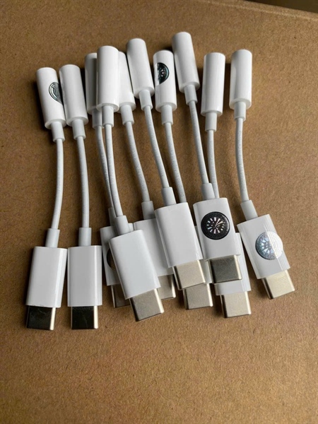 Jack chuyển đổi chân tai nghe Type-C sang 3.5 chuẩn Apple
