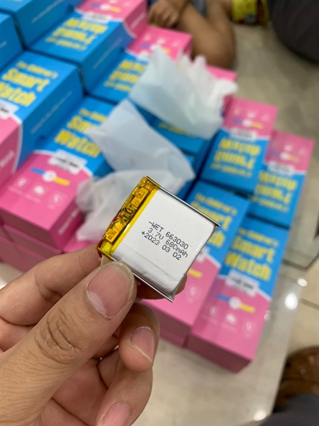 Pin đồng hồ thông minh trẻ em