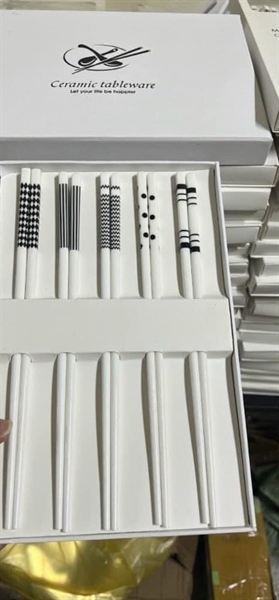 Set 5 đôi đũa sứ Nhật