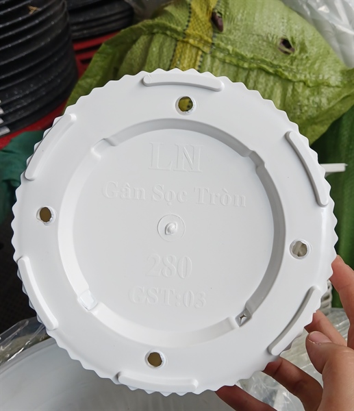 Chậu gân sọc tròn 280-duoc-ban-tai-Chợ gốm Bảo Lộc