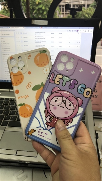 Ốp SAMSUNG A6 silicon đen gắn hình