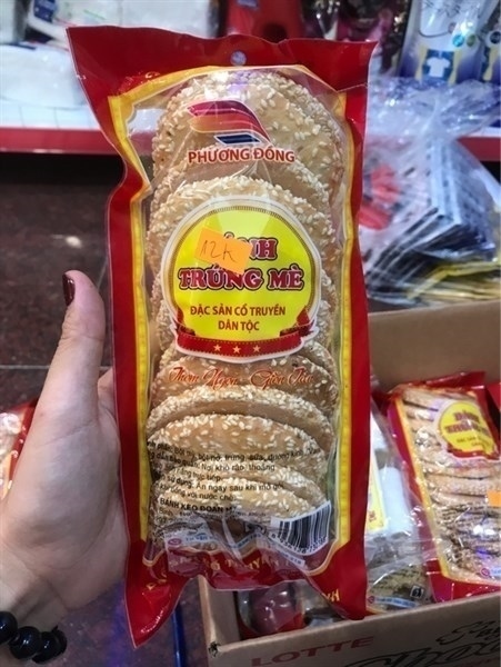BÁNH TRỨNG MÈ ĐẶC SẢN CỔ TRUYỀN DÂN TỘC PHƯƠNG ĐỒNG