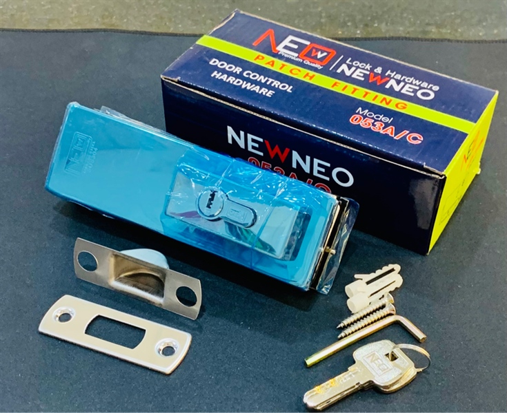 BỘ KHÓA SÀN CỬA KÍNH NEWNEO 053A/C NẮP INOX BÓNG SUS304