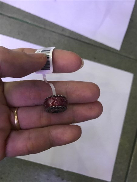 209-CHARM-CHARM HOA TRÒN ĐỎ