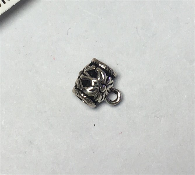 557-CHARM-(TU55T15721)-TREO TRỐNG