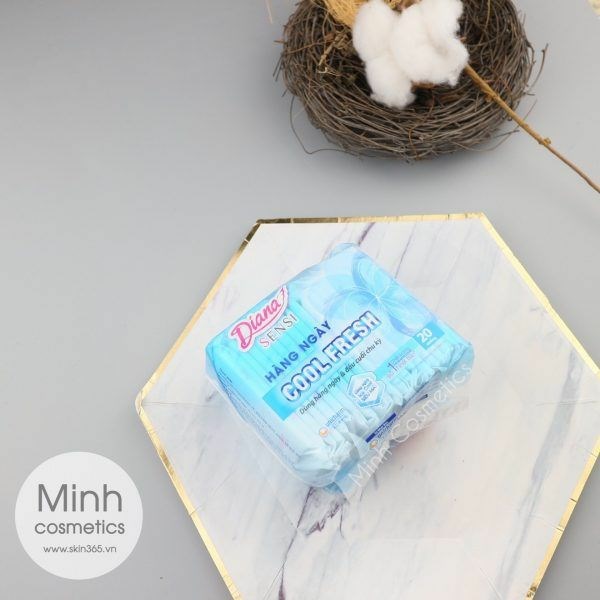 Băng Vệ Sinh Diana Sensi Cool Fresh Hàng Ngày 20 Miếng