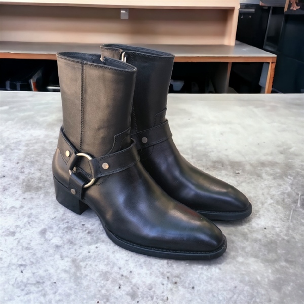 Chealsea boots khoen tròn