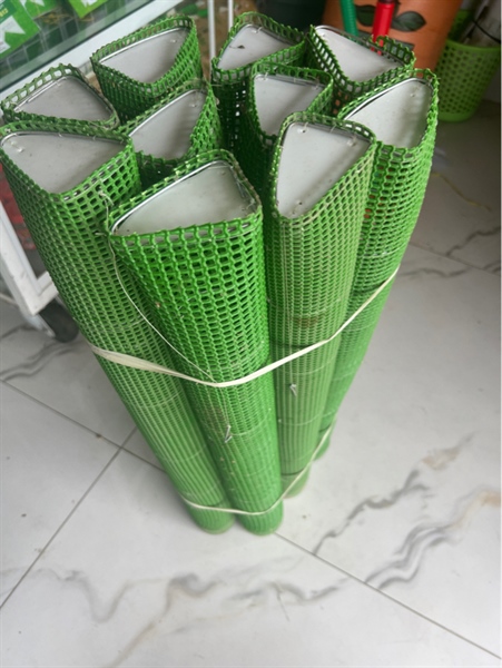 Lợp lương lưới nhựa ( hom tre) 8cmx70cm