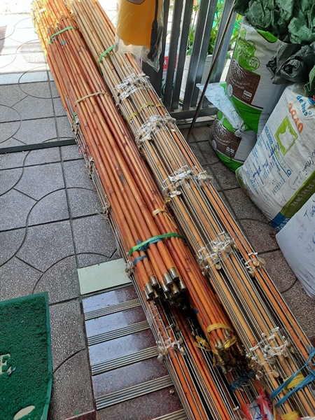 Cần Xịt Trúc 4 Béc 2m5