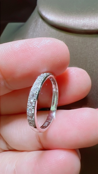 Nhẫn 1 hàng đá tấm