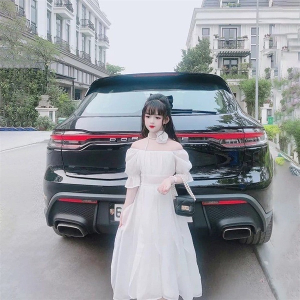 ĐẦM KÈM TAG CÀI HOA CAO CẤP