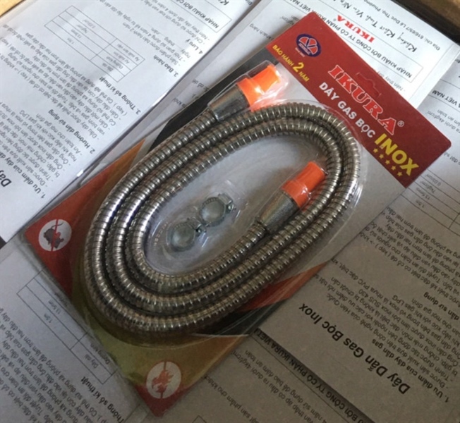 Ống Gas Vĩ INOX 2 Đầu Nhựa IKURA