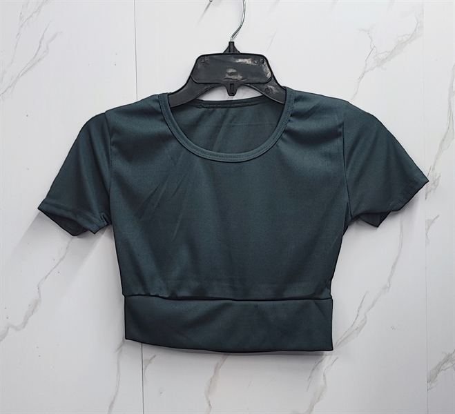 Áo crop top hở lưng