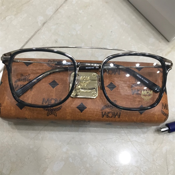 Kính MCM gọng mảnh đen vàng KG+