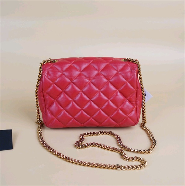 Túi Versace đỏ khóa vàng +