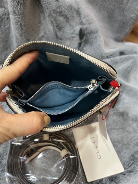 Túi đeo chéo GG trắng ngôi sao nhỏ vàng KG+