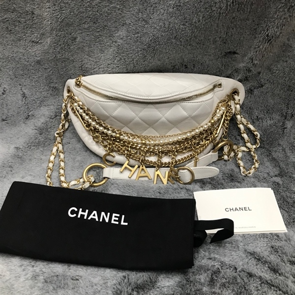Túi Chanel Belbag trắng dây xích vàng KG+